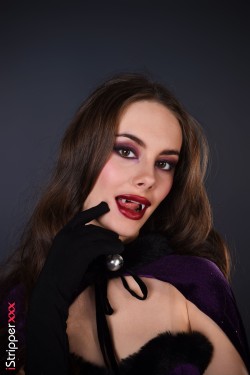 Liz Ocean - Purple Blood - 3