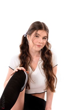 Marichka Glory - Jeune Et Jolie - 4