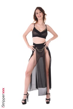 Mia De Vil - A Real Charmer - 1