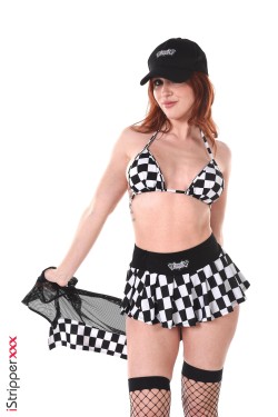 Norah Juliette - Catch Me If You Can - 4