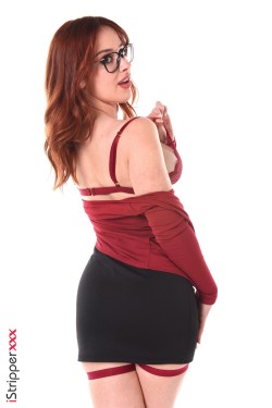 Norah Juliette - The New Assistant - 6