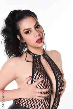 Sally Hunter - Caught In My Nets - 3